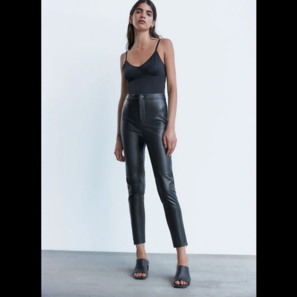 NWOT Zara high rise black faux leather leggings Size XS